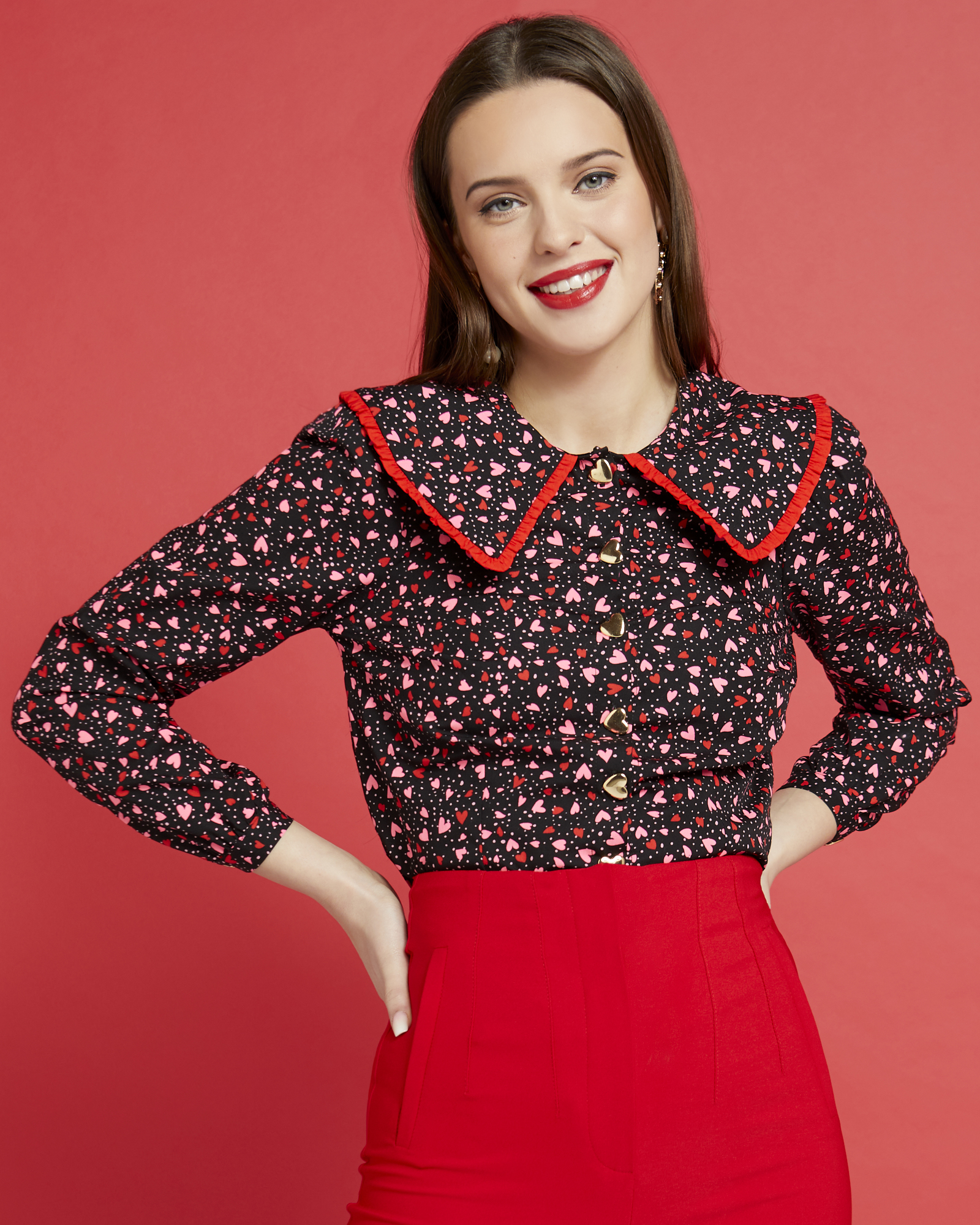 Think flouncy frills, feminine details and loveable knits, Savida at Dunnes Stores’ adorable new collection has arrived just in time for Valentine ’s Day